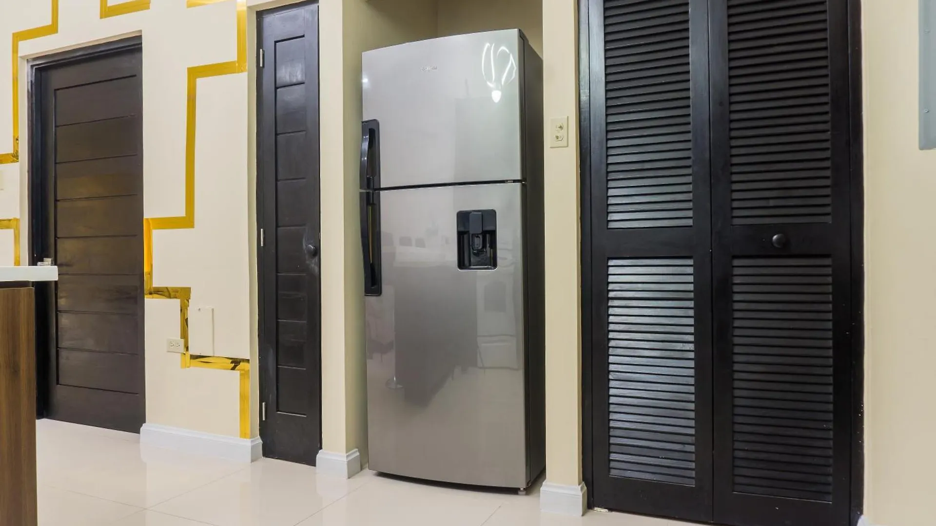 Secure One Bedroom Apartment In Ruthven A Gated Community In New Kingston Jamaica Jamaica