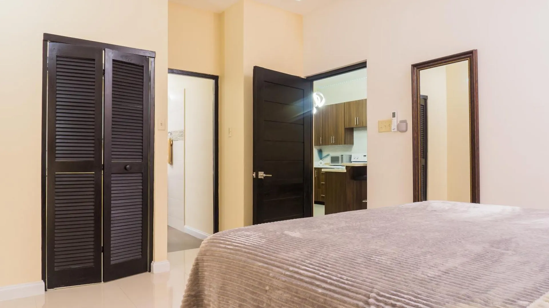 Secure One Bedroom Apartment In Ruthven A Gated Community In New Kingston Jamaica 0*,