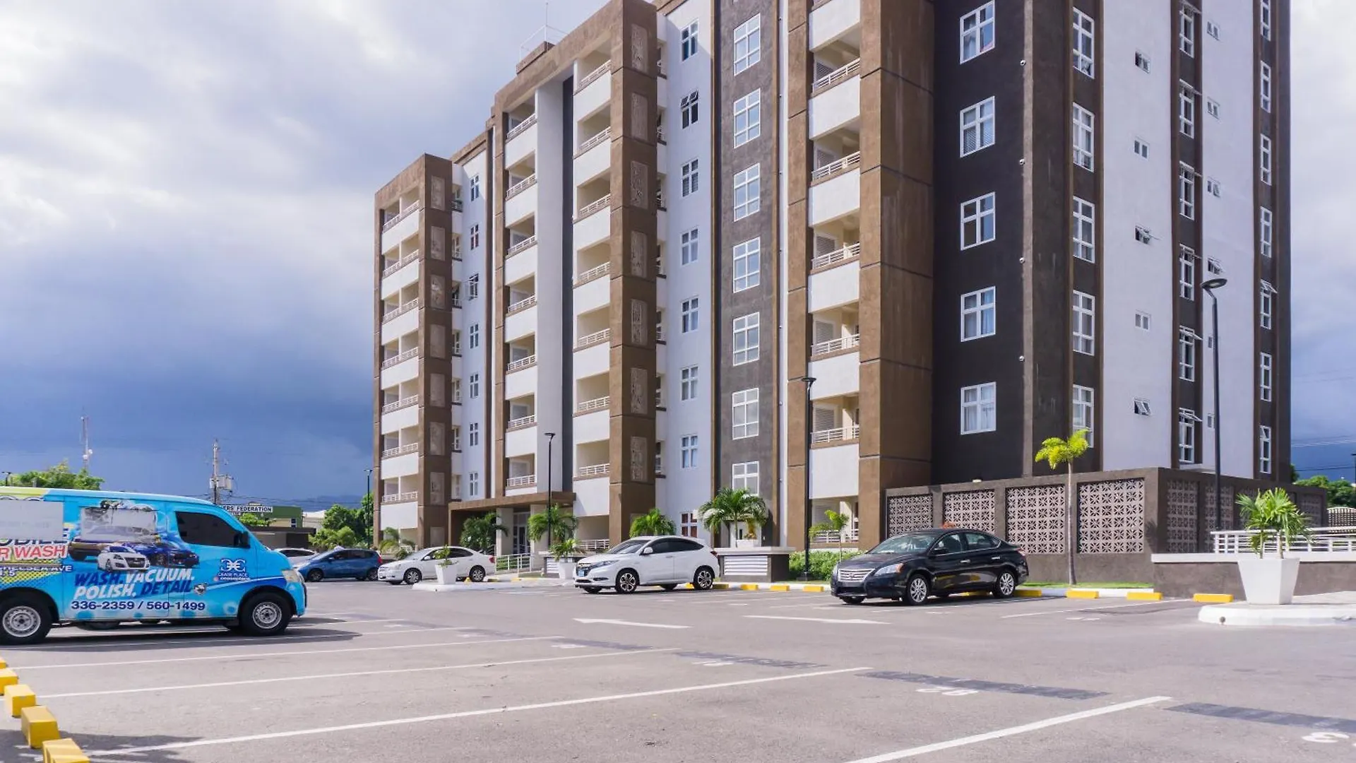 Secure One Bedroom Apartment In Ruthven A Gated Community In New Kingston Jamaica 0*,