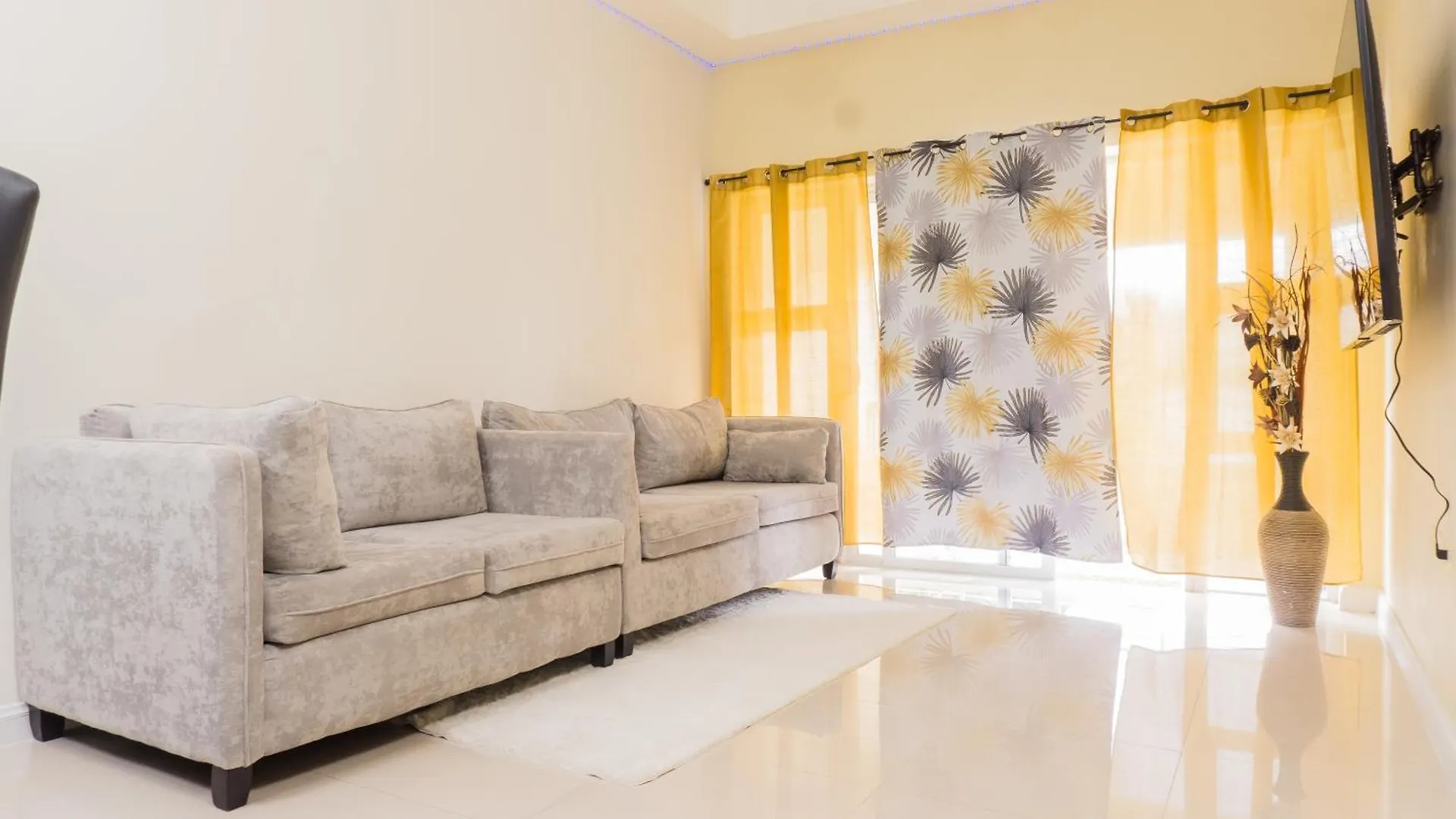 Secure One Bedroom Apartment In Ruthven A Gated Community In New Kingston Jamaica