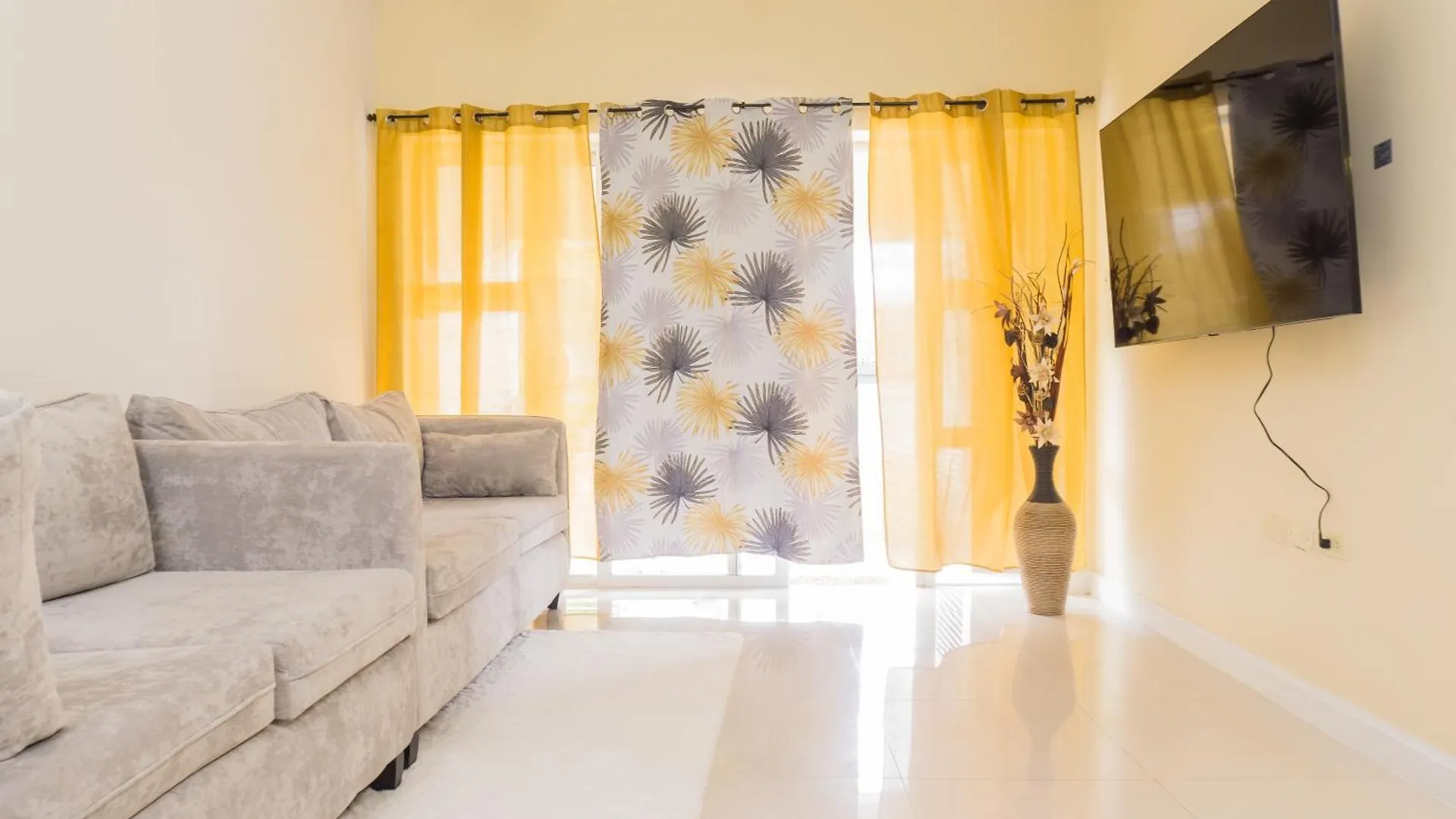 Secure One Bedroom Apartment In Ruthven A Gated Community In New Kingston Jamaica